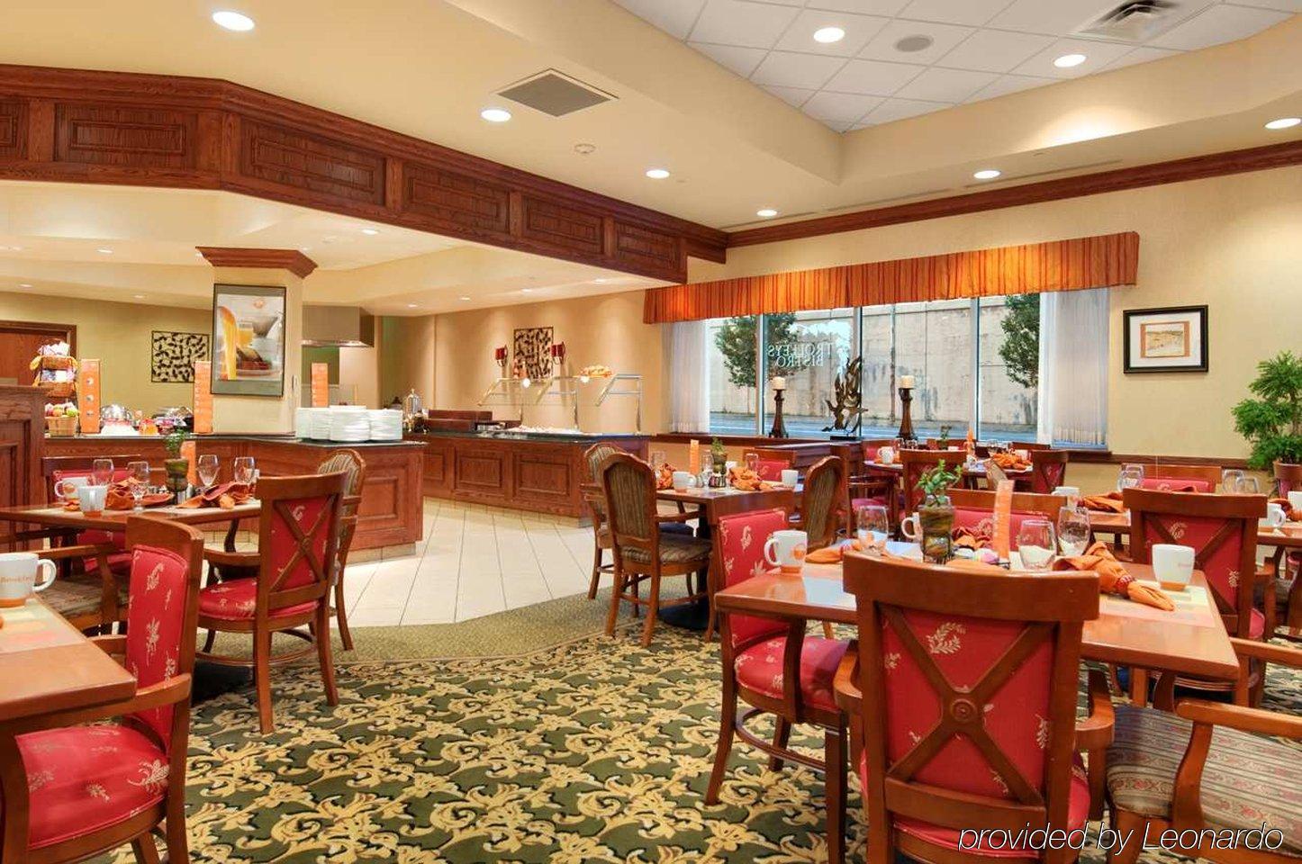 Hilton Scranton & Conference Center Hotel Restaurante foto